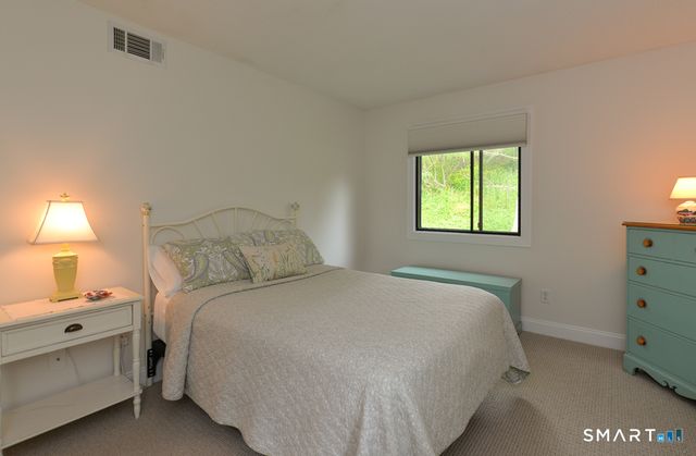 648 Heritage Village B, Southbury, CT 06488