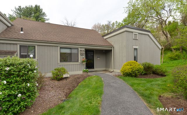 648 Heritage Village B, Southbury, CT 06488