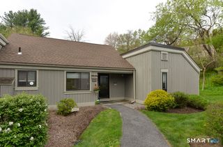 648 Heritage Village B, Southbury, CT 06488