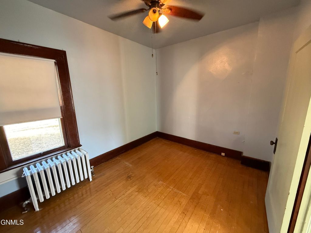 207 Dakota Street N, Elgin, ND 58533 photo 14