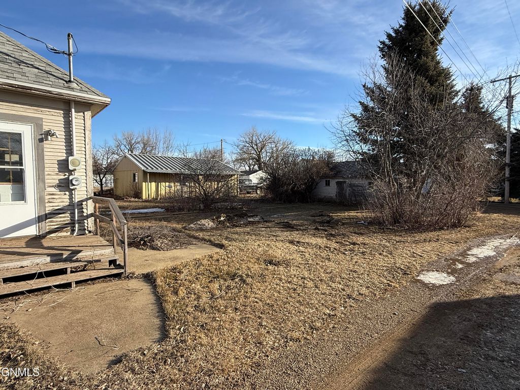 207 Dakota Street N, Elgin, ND 58533 photo 29