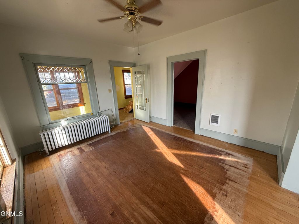 207 Dakota Street N, Elgin, ND 58533 photo 9