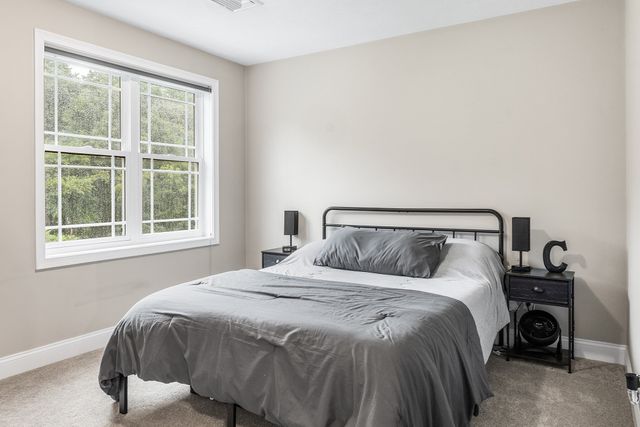 10 Stone St 1, Auburn, MA 01527