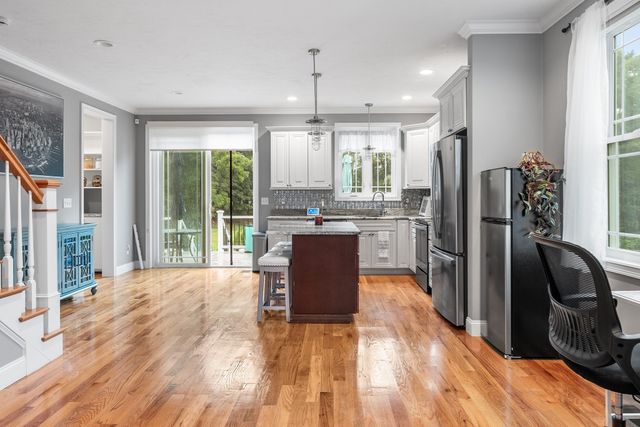 10 Stone St 1, Auburn, MA 01527