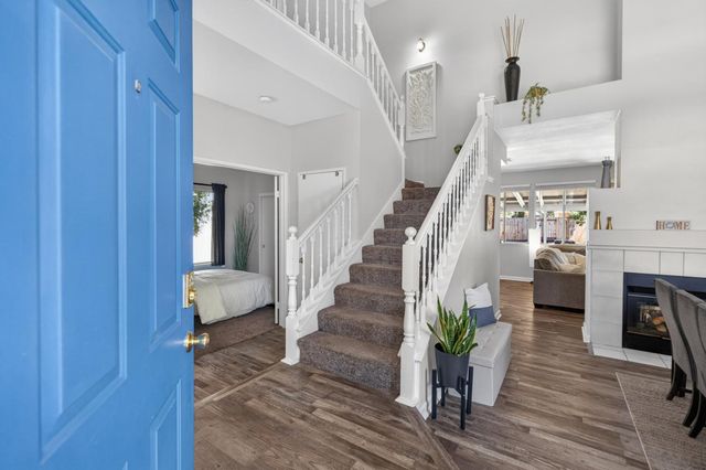 5347 Coral Creek Way, Elk Grove, CA 95758