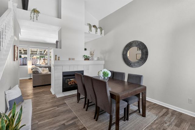 5347 Coral Creek Way, Elk Grove, CA 95758