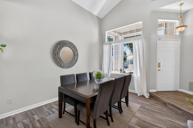 5347 Coral Creek Way, Elk Grove, CA 95758