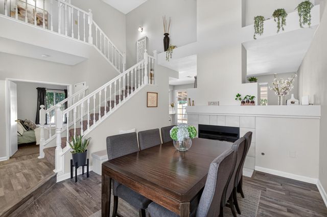5347 Coral Creek Way, Elk Grove, CA 95758