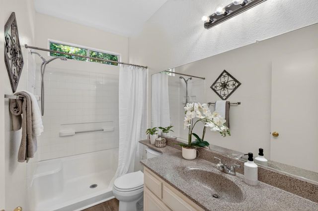 5347 Coral Creek Way, Elk Grove, CA 95758