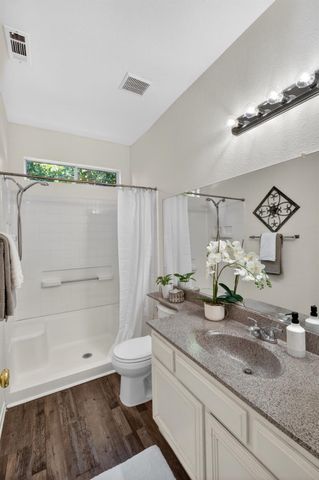 5347 Coral Creek Way, Elk Grove, CA 95758