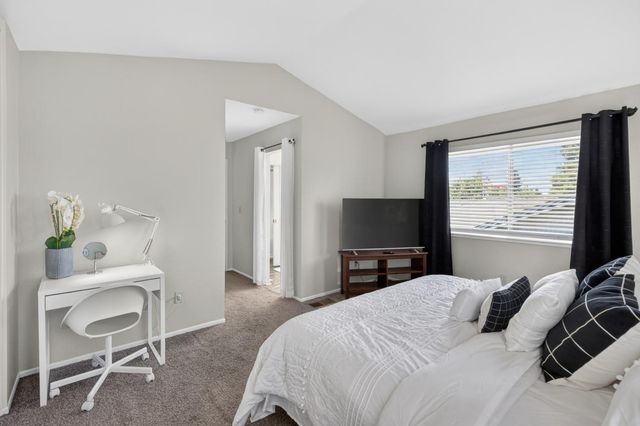 5347 Coral Creek Way, Elk Grove, CA 95758