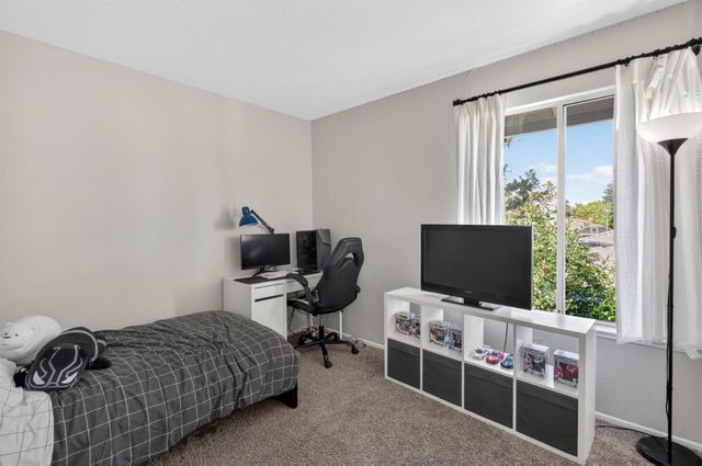 5347 Coral Creek Way, Elk Grove, CA 95758