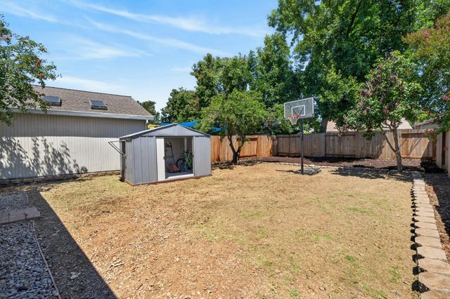 5347 Coral Creek Way, Elk Grove, CA 95758