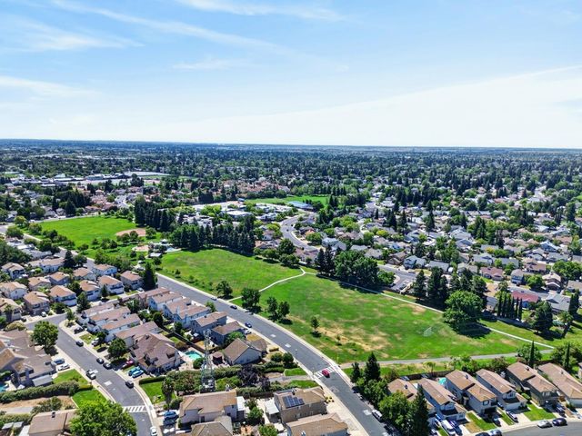 5347 Coral Creek Way, Elk Grove, CA 95758