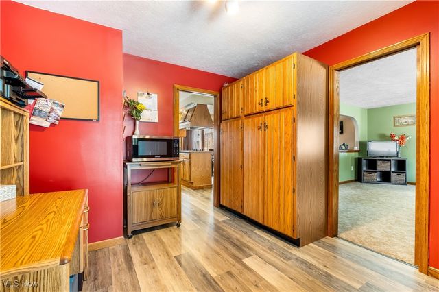 1037 Atkins Road, Geneva, OH 44041