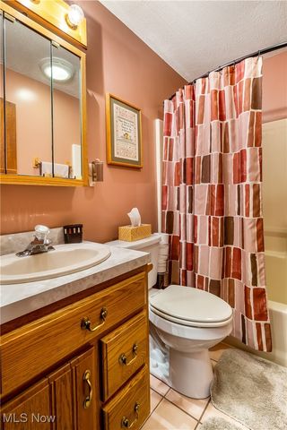 1037 Atkins Road, Geneva, OH 44041