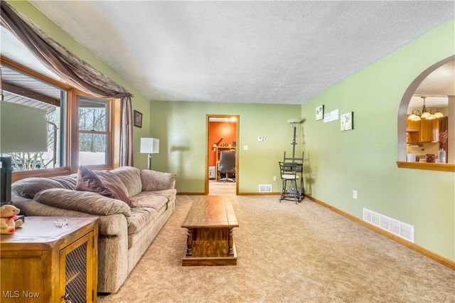 1037 Atkins Road, Geneva, OH 44041