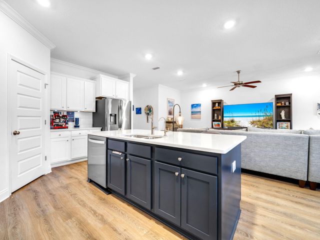 216 Beaver Trail Drive, Freeport, FL 32439