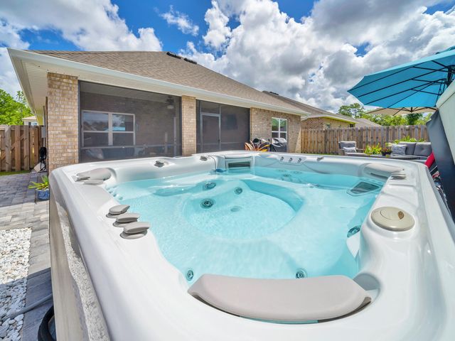 216 Beaver Trail Drive, Freeport, FL 32439