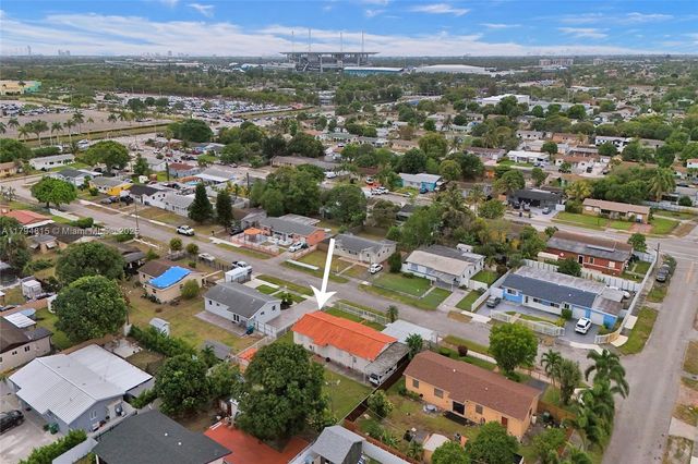 2831 NW 212th St, Miami Gardens, FL 33056