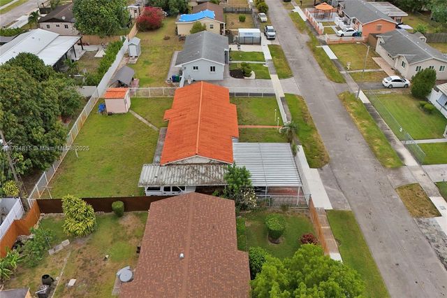2831 NW 212th St, Miami Gardens, FL 33056