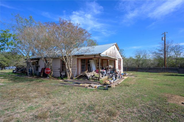 368 Lytton LN, Dale, TX 78616