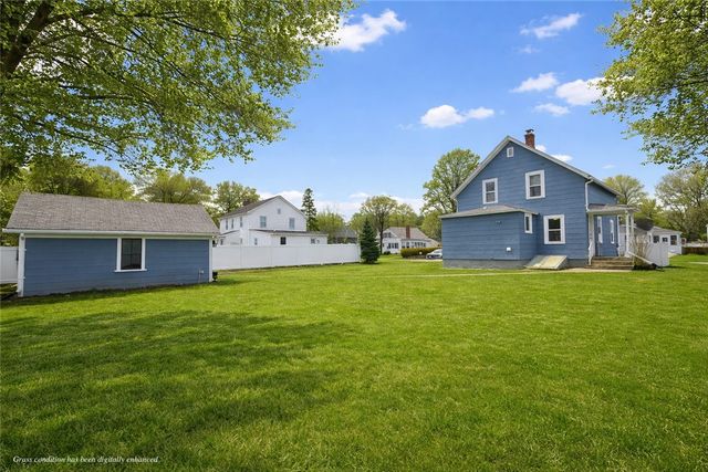 28 Myrtle Avenue, Warwick, RI 02886