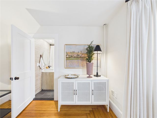 28 Myrtle Avenue, Warwick, RI 02886