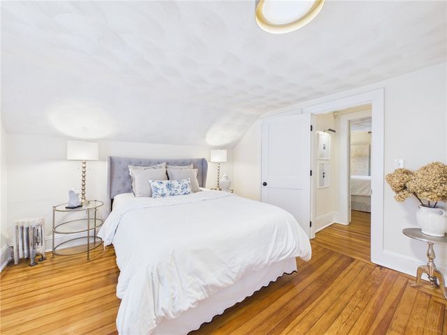 28 Myrtle Avenue, Warwick, RI 02886