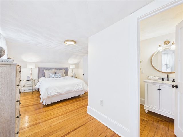 28 Myrtle Avenue, Warwick, RI 02886