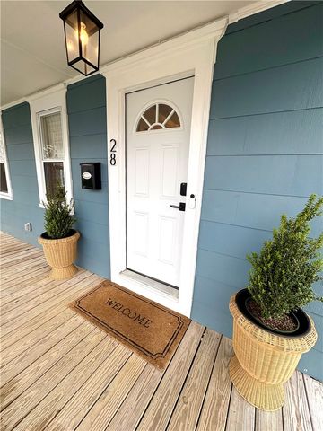 28 Myrtle Avenue, Warwick, RI 02886