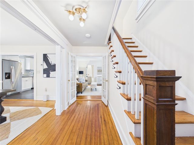 28 Myrtle Avenue, Warwick, RI 02886