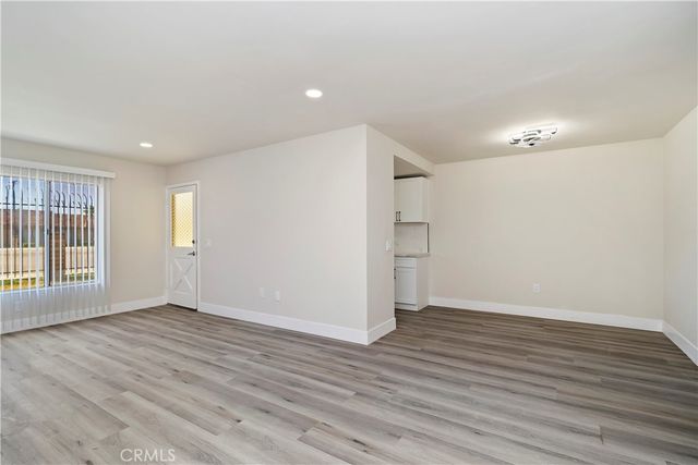 622 S Santa Fe 6, Hemet, CA 92543