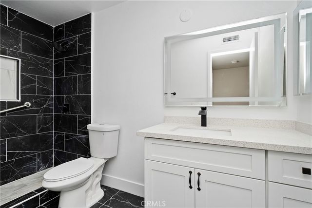 622 S Santa Fe 6, Hemet, CA 92543