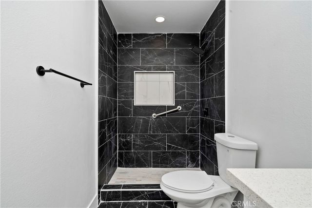 622 S Santa Fe 6, Hemet, CA 92543