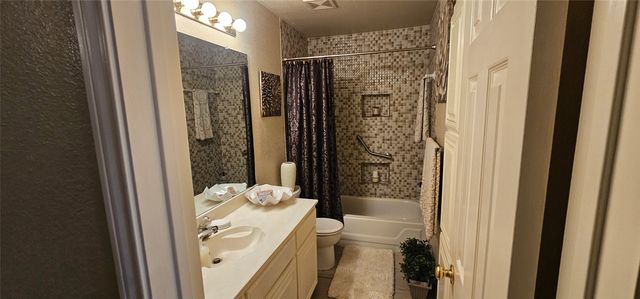 5632 Centeridge Drive, Dallas, TX 75249