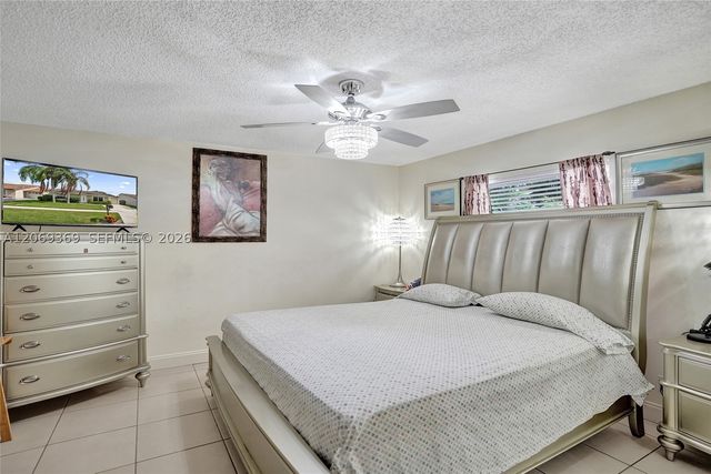 5451 Chicory Ln, Lake Worth, FL 33463