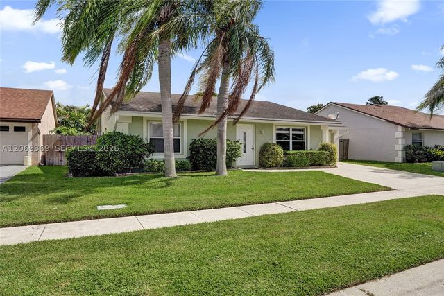 5451 Chicory Ln, Lake Worth, FL 33463