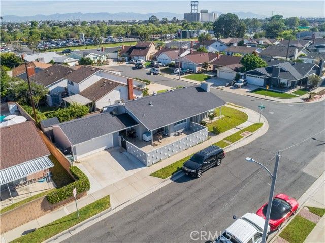 17523 S Catalina Avenue, Gardena, CA 90248