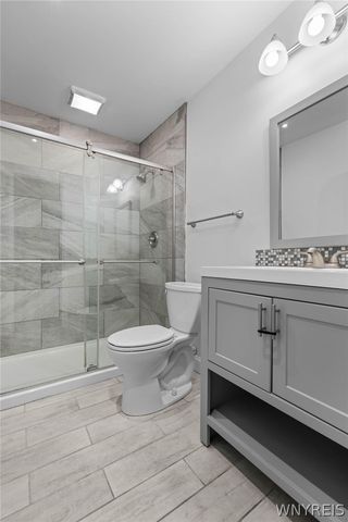 619 Elmwood Apt 2 Avenue, Buffalo, NY 14222