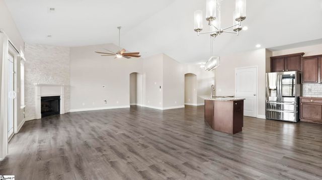 38 Rising Meadow Lane, Taylors, SC 29687