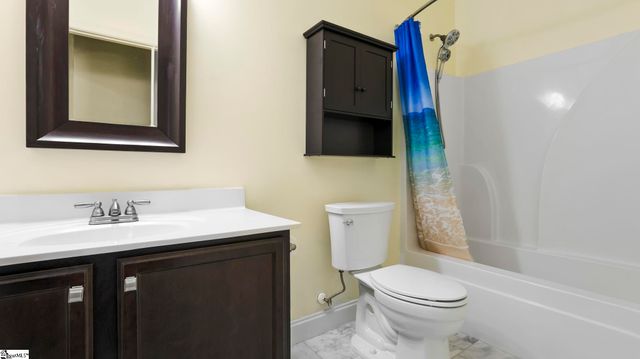 38 Rising Meadow Lane, Taylors, SC 29687