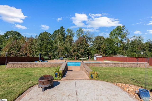 38 Rising Meadow Lane, Taylors, SC 29687