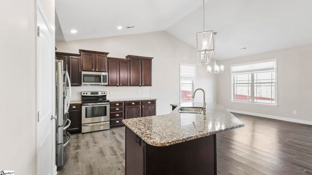 38 Rising Meadow Lane, Taylors, SC 29687