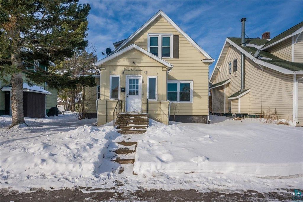 2417 John Ave, Superior, WI 54880