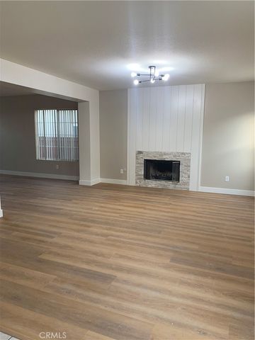 120 Buckthorn Way, Corona, CA 92881