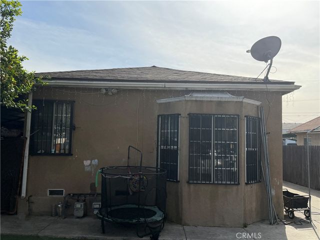 1462 E 57th, Los Angeles, CA 90011