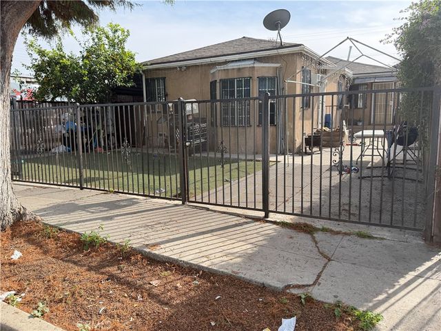 1462 E 57th, Los Angeles, CA 90011