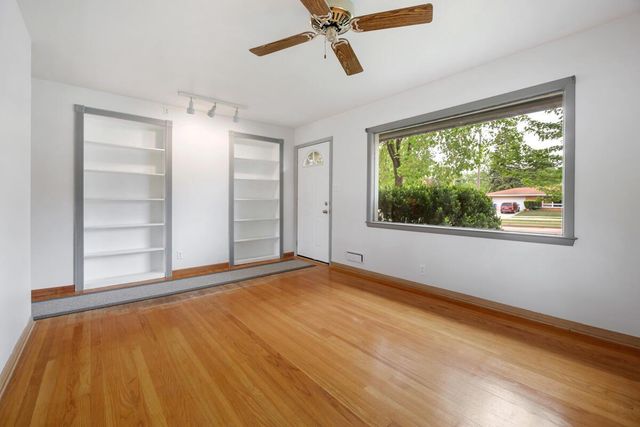 7210 W Morgan AVENUE, Milwaukee, WI 53220