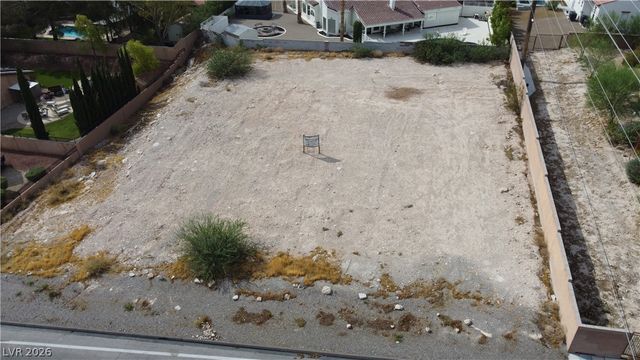 5675 Palmyra Avenue, Las Vegas, NV 89146